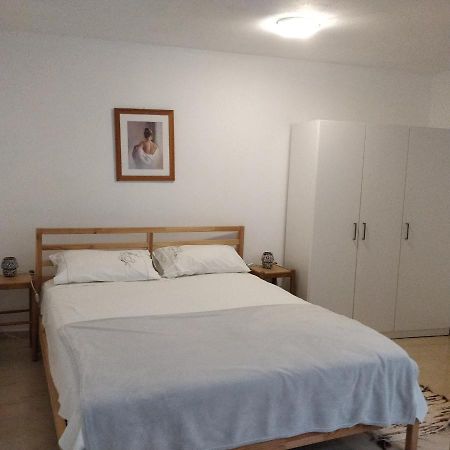 One Bedroom Apartment In 塔扎克蒂 外观 照片